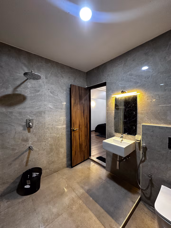 Bathroom with modern fixtures